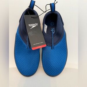 🌀Speedo Navy and Blue Trail Cruiser Shoes NWT